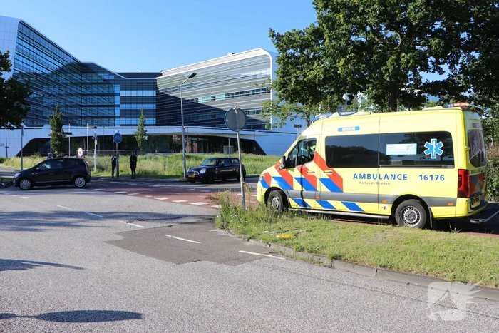 Fietser gewond bij aanrijding met auto