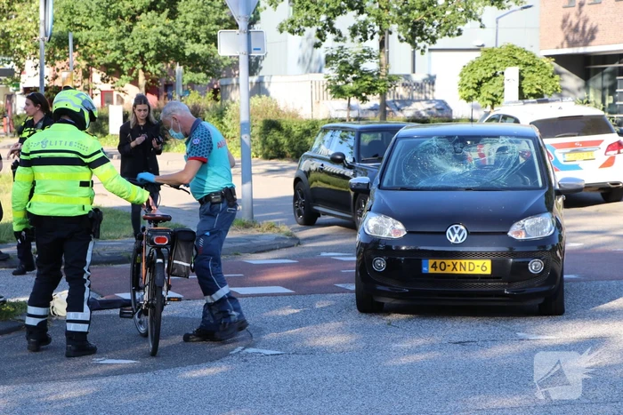 Fietser gewond bij aanrijding met auto