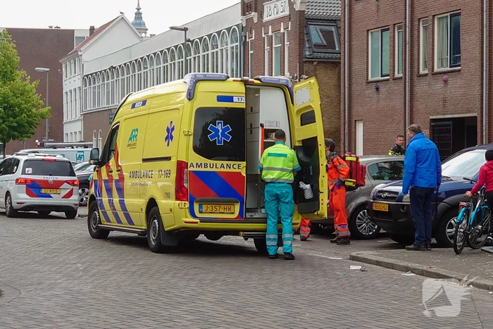 Man gewond bij steekincident in woning
