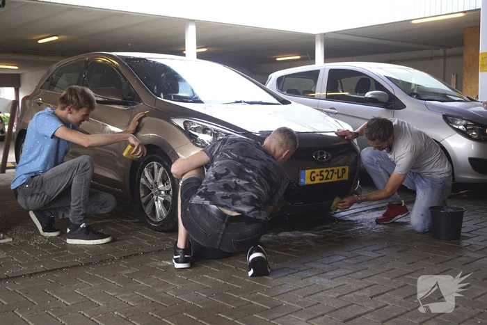 Bewoners Vathorst werken hun eigen vakantie bij elkaar
