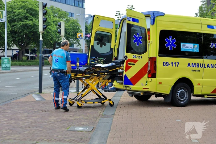 E-biker gaat onderuit en raakt gewond