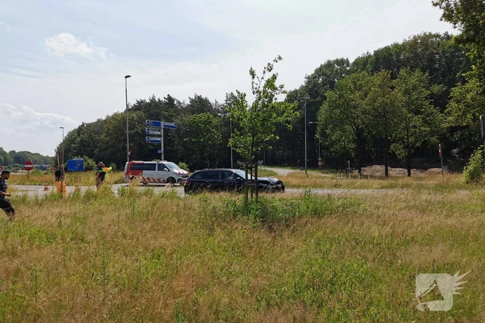 Schade bij botsing op rotonde