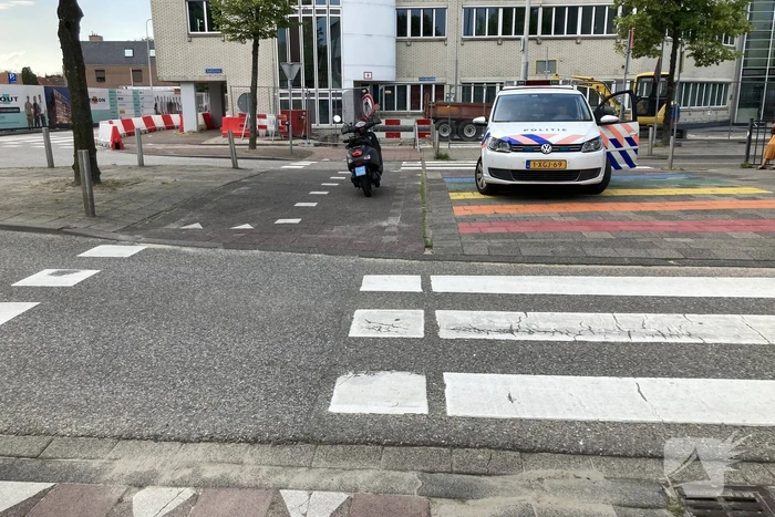 Kop-staart botsing tussen twee auto's