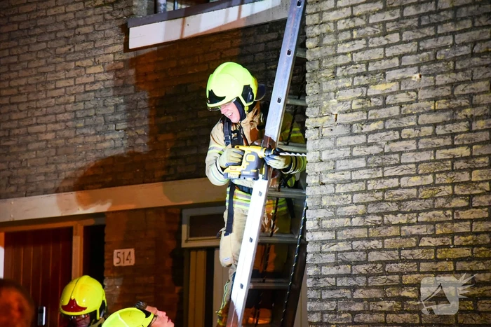 Brand in spouwmuur na wegbranden wespennest