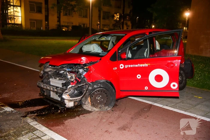 Eenzijdig ongeluk leidt tot vondst vuurwapen