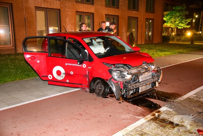 Eenzijdig ongeluk leidt tot vondst vuurwapen