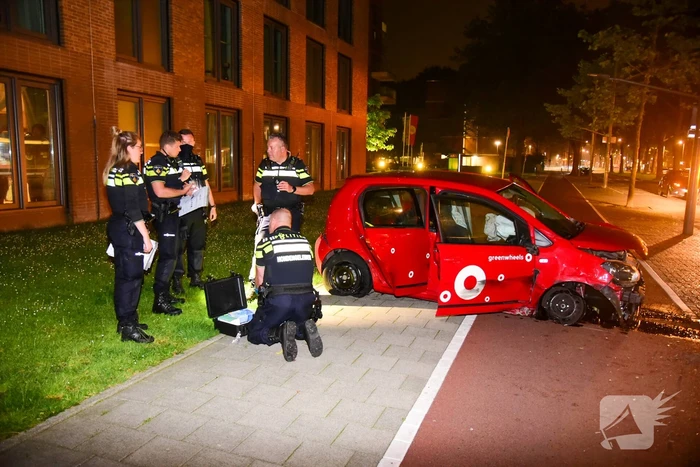 Eenzijdig ongeluk leidt tot vondst vuurwapen