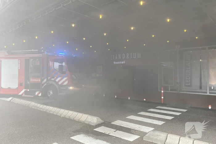 Veel rook bij brand in woonmall Alexandrium