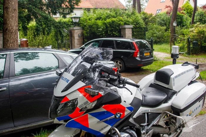 Aanhouding bij aantreffen hennepkwekerij in villa