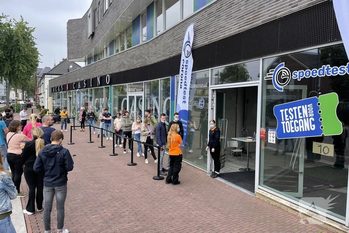 Topdrukte bij testen voor toegang