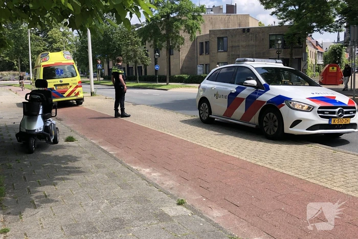 Persoon gewond na val met scootmobiel