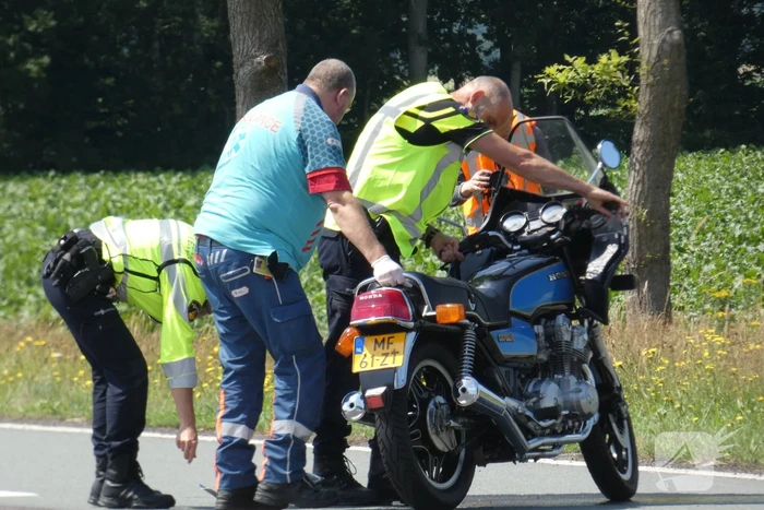 Motorrijder gewond bij botsing op camper