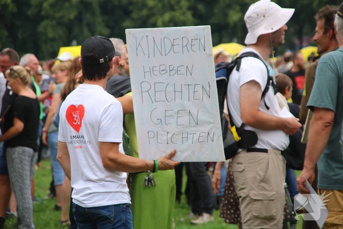 Demonstratie tegen vaccineren van kinderen