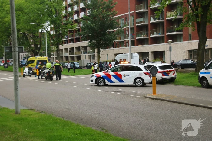 Persoon op step aangereden door auto