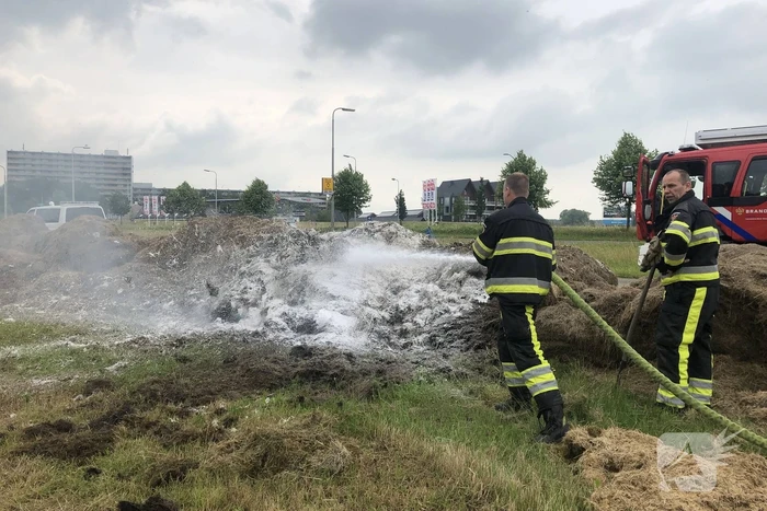 Brand in berg gemaaid gras