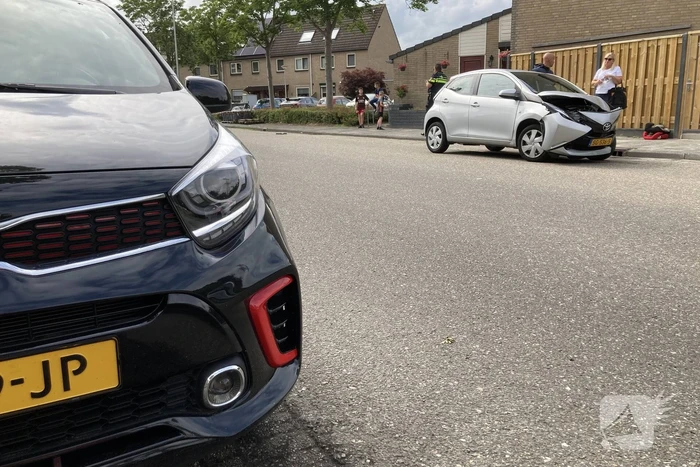 Twee auto's met elkaar in botsing