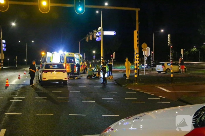 Snorfietser gewond door ongeval met personenauto