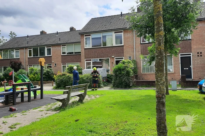 Brandweer doet onderzoek naar mogelijke brand