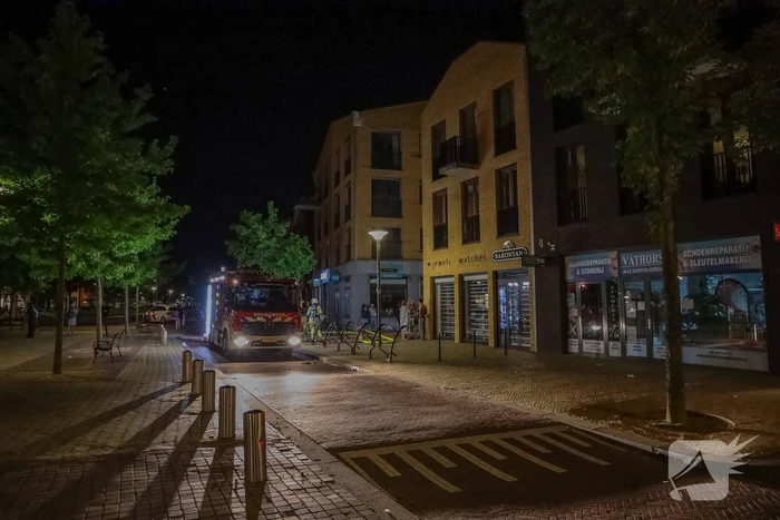 Brandweer blust grote brand op balkon