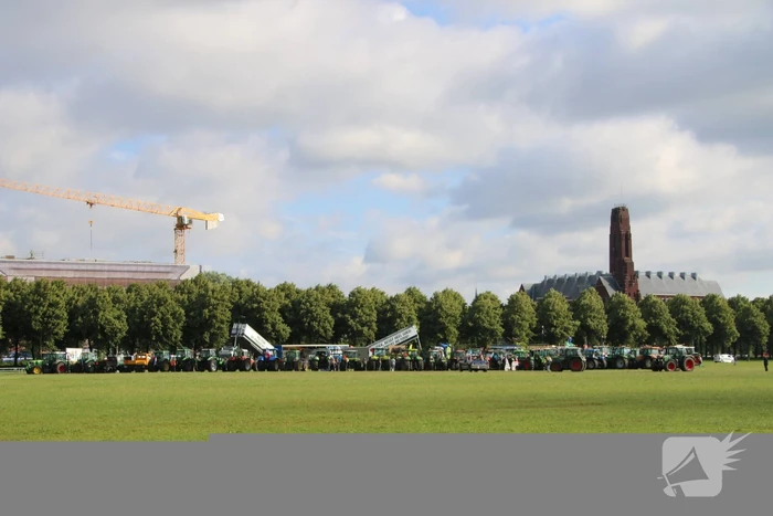 Eerste boeren arriveren op demonstratieterrein