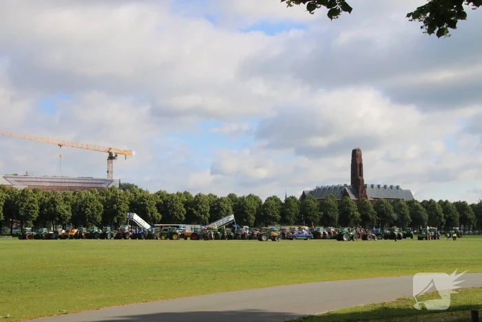 Eerste boeren arriveren op demonstratieterrein