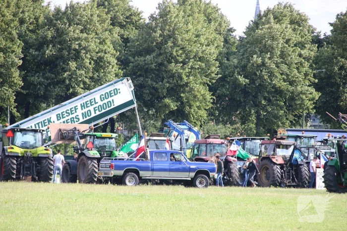 Eerste boeren arriveren op demonstratieterrein