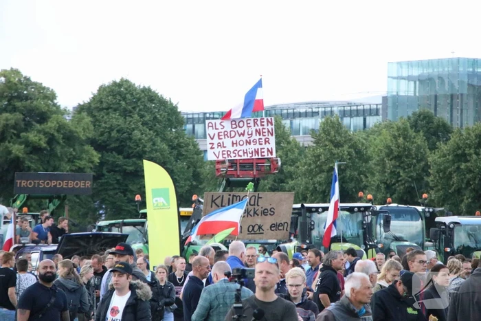 Eerste boeren arriveren op demonstratieterrein