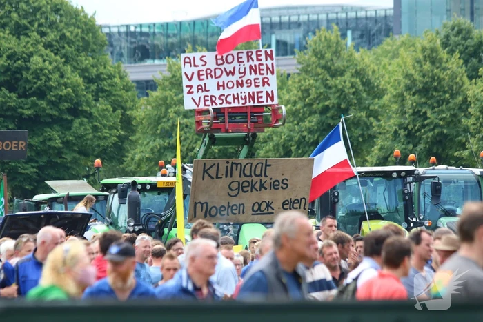 Eerste boeren arriveren op demonstratieterrein