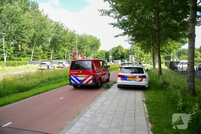 Motoragent overleden bij aanrijding met vrachtwagen