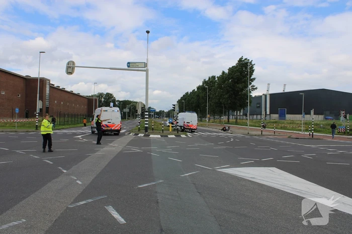 Motoragent overleden bij aanrijding met vrachtwagen