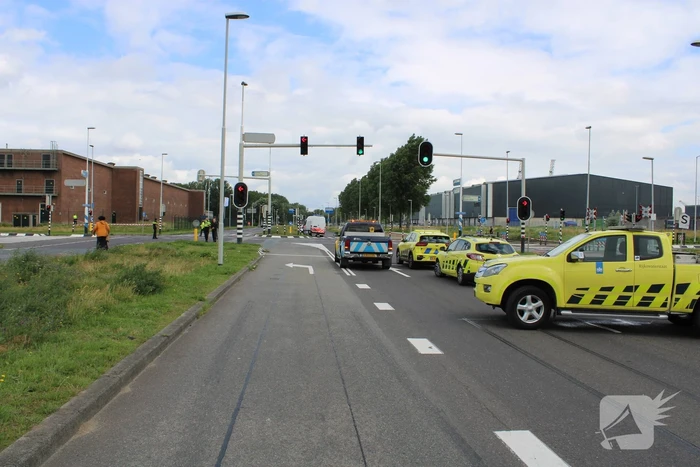 Motoragent overleden bij aanrijding met vrachtwagen