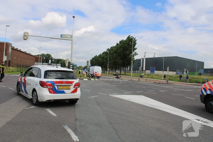 Motoragent overleden bij aanrijding met vrachtwagen
