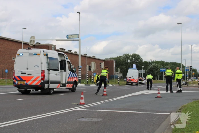 Motoragent overleden bij aanrijding met vrachtwagen