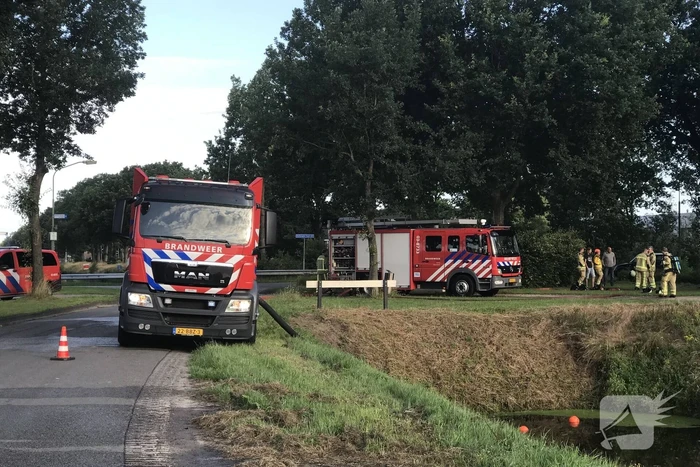 Twee schuren verwoest door flinke brand