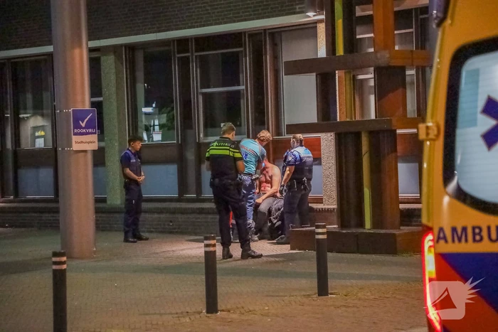 Persoon gewond bij steekincident
