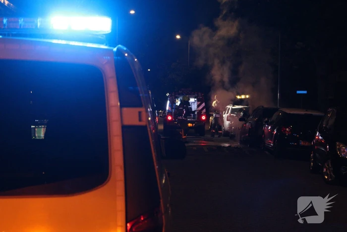 Brand in personenauto IJsselmonde