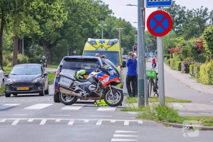 Fietser geschept op oversteekplaats
