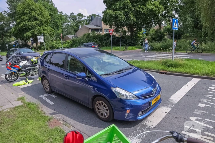 Fietser geschept op oversteekplaats