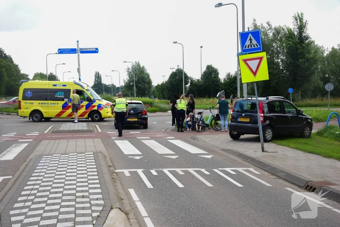 fietsster aangereden door auto