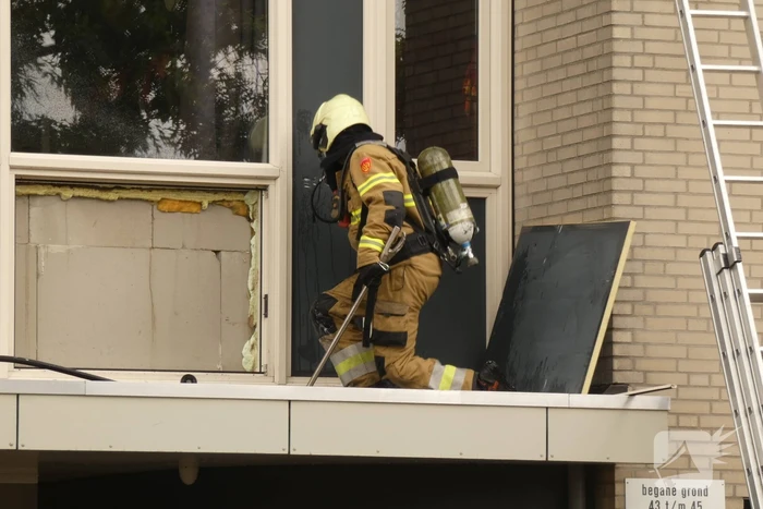 Brand in appartement na dakreparatie