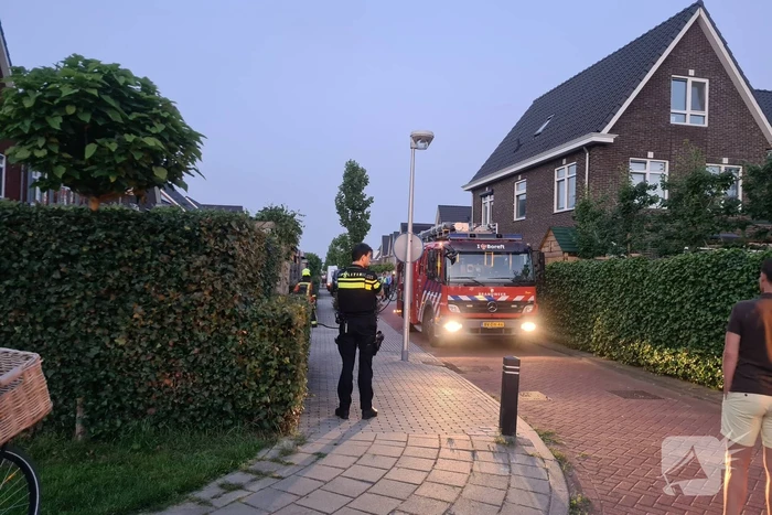 Omgeving ontruimd door brand in tuinhuis