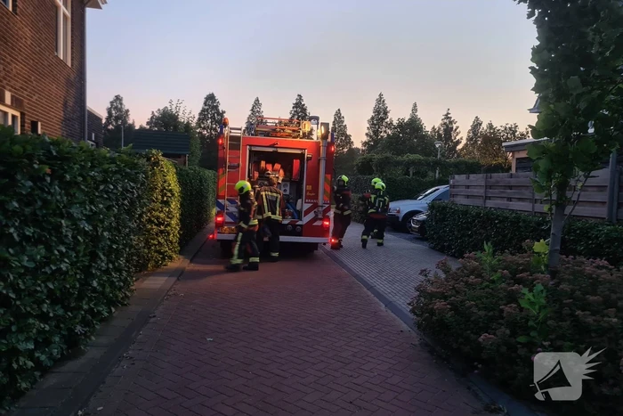 Omgeving ontruimd door brand in tuinhuis