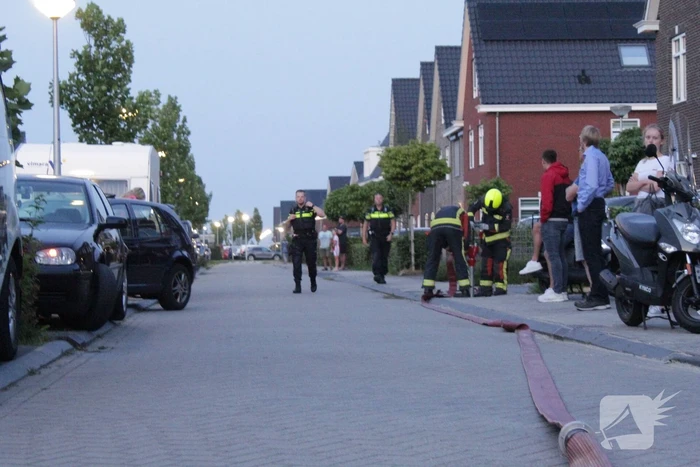 Omgeving ontruimd door brand in tuinhuis