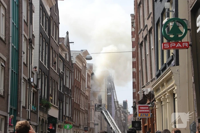 Acht gewonden bij grote brand in hotel Winston