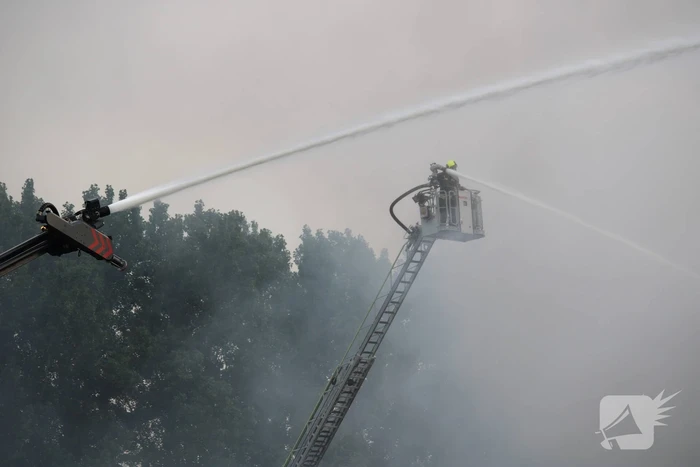Brand Groenland Kip laait opnieuw op