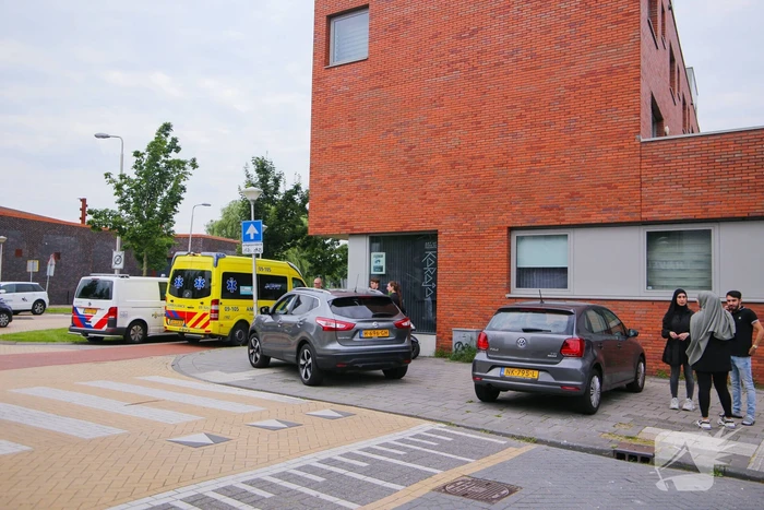 Ongeval tussen scooter en auto op kruising