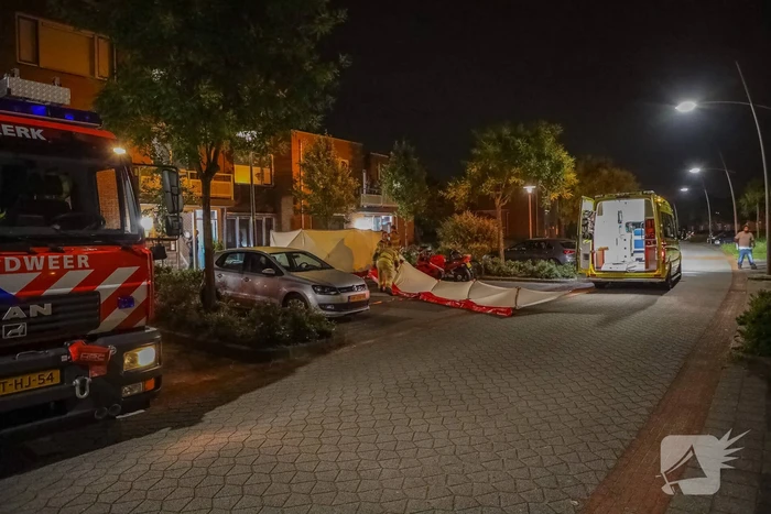 Persoon zwaargewond door incident op straat