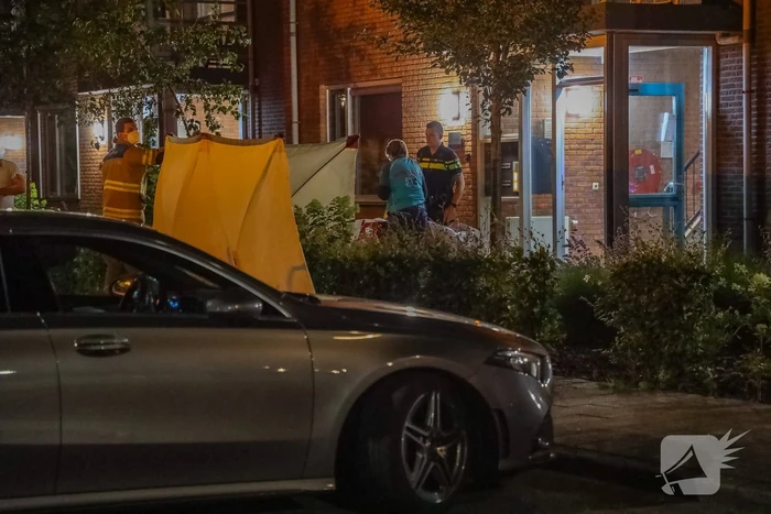 Persoon zwaargewond door incident op straat
