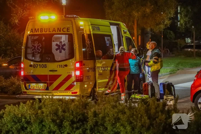 Persoon zwaargewond door incident op straat