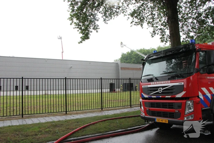 Zeer grote brand in bedrijfspand
